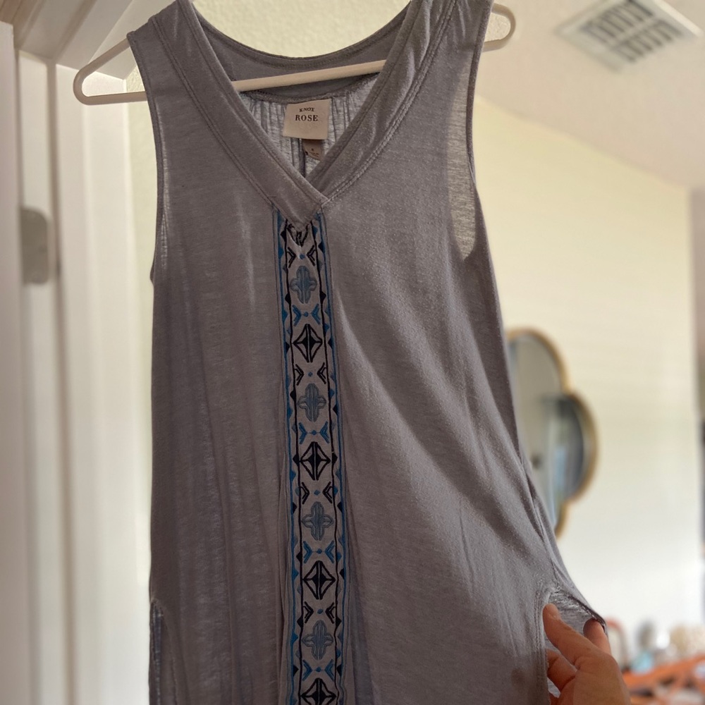 Knox Rose tank